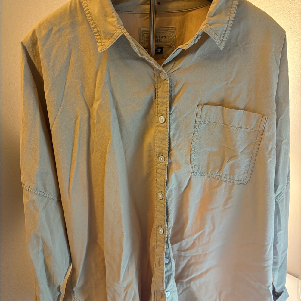 American Eagle Oversize Casual Button Down Shirt (S)
